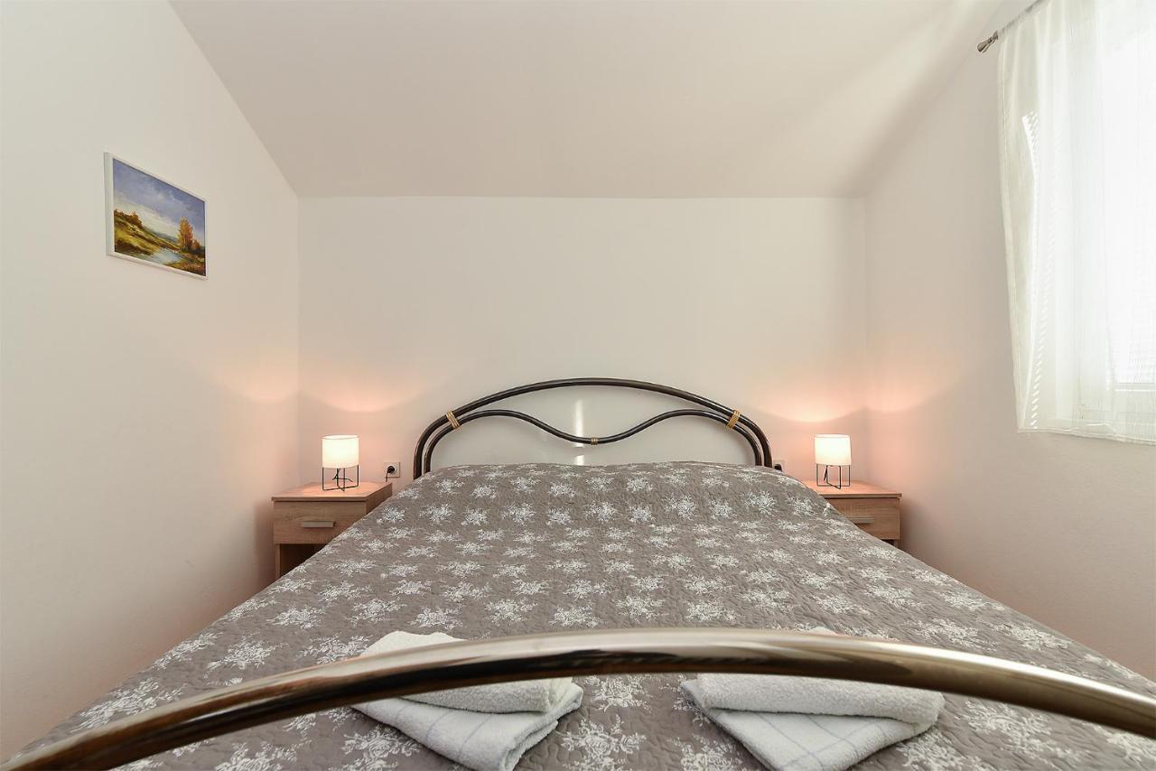 Apartment Mladen 1860 메덜린 외부 사진